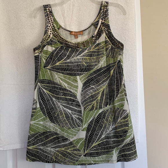 Ellen Tracy tunic style tank top. Metal embellishment around collar and sleeve. - Picture 1 of 6